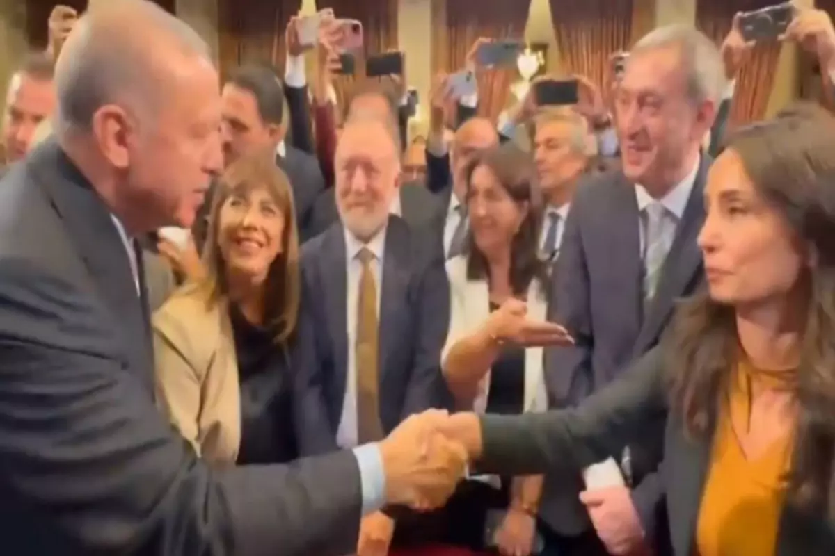 cumhurbaskani erdogandan genel kurulda tokalasmadigi dem partili hatimogullarina kusura bakmayin 7qrfRPTn