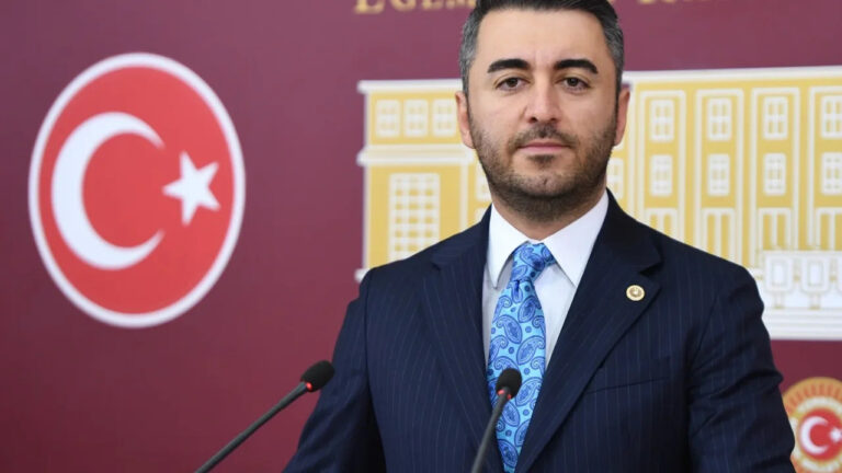 chpden-meclise-kanun-teklifi-cemevlerine-ibadethane-statusu-verilsin-YIwAjJc7