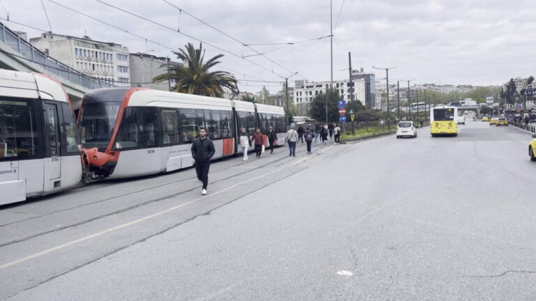 t1-kabatas-bagcilar-tramvay-hattinda-ariza-sefer-duzeni-degisti-APDQOBiK